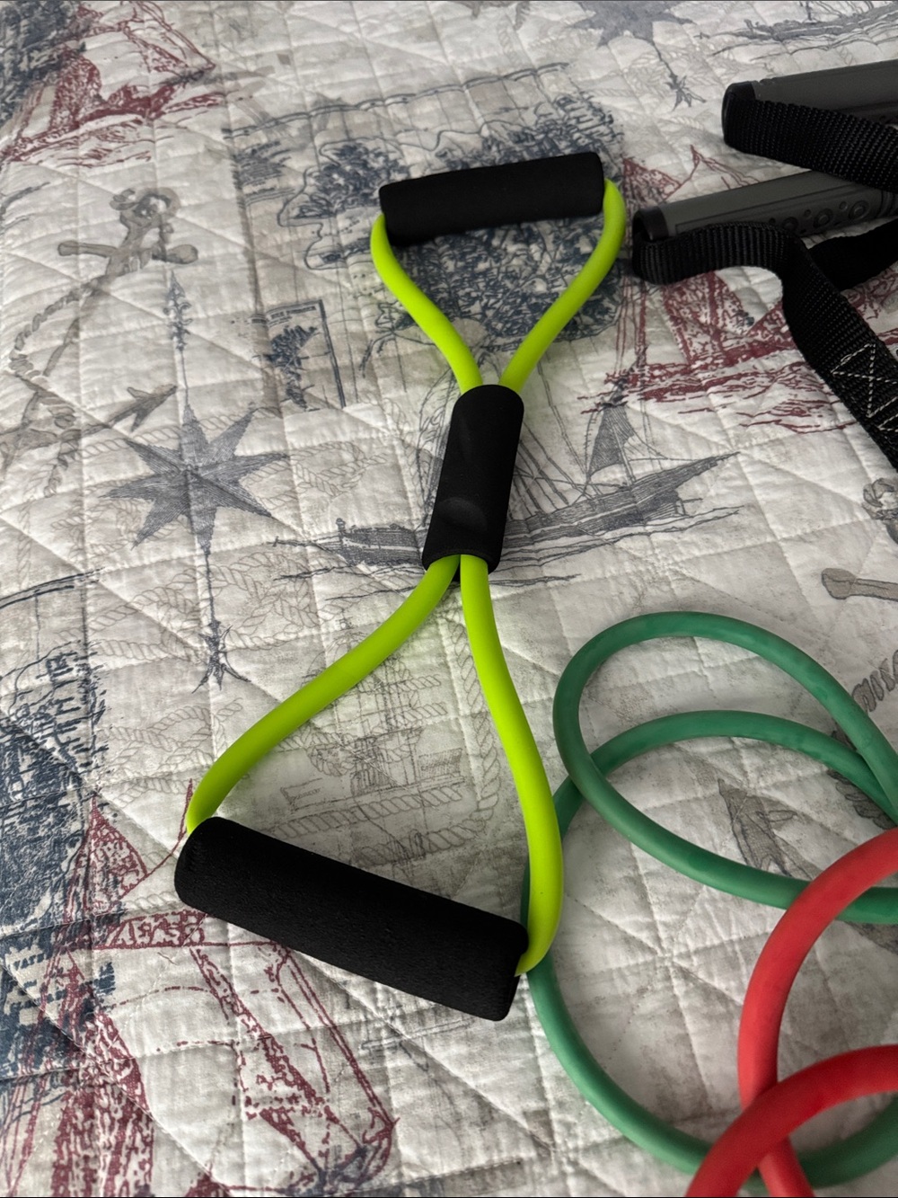 Set of Colorful Resistance Bands with Handles - Picture 4 of 5